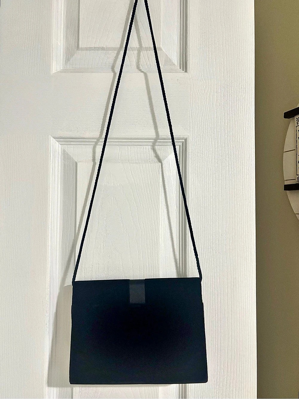 La Regale Ltd. Black Velvet Shoulder Clutch